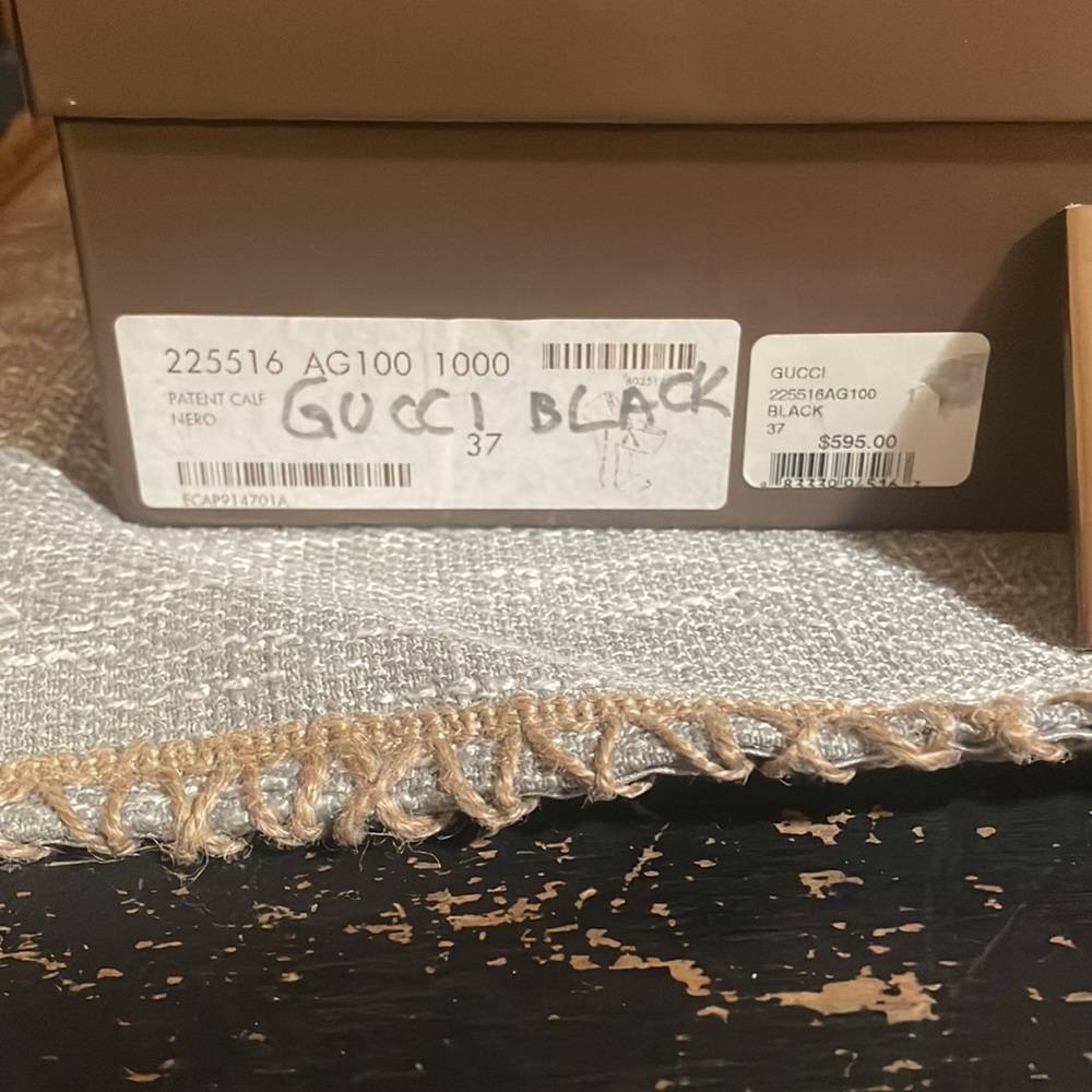 Gucci Black Patent Leather Heels - Picture 4 of 10